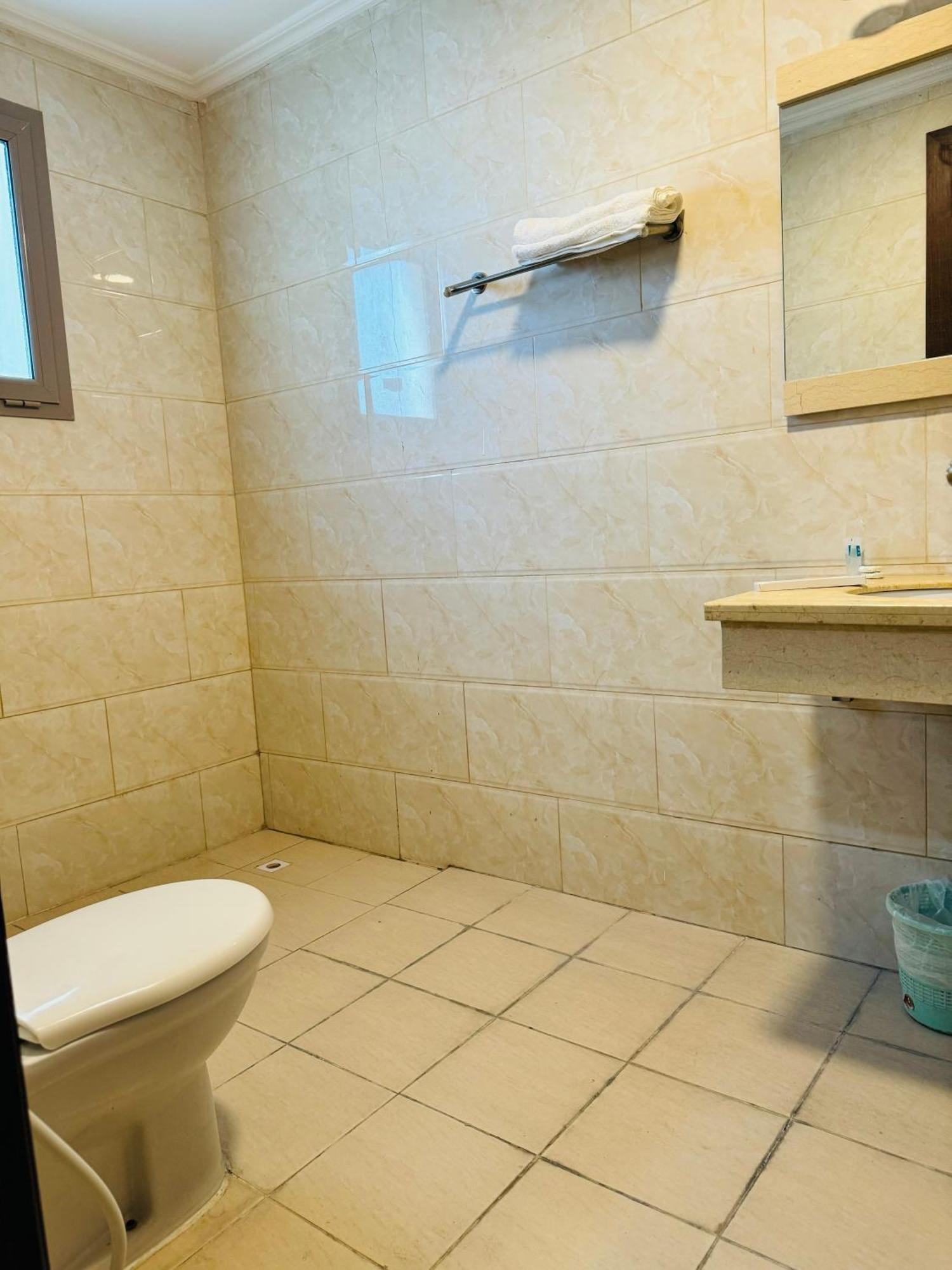 Al Hayat Suites Apartment 마나마 외부 사진