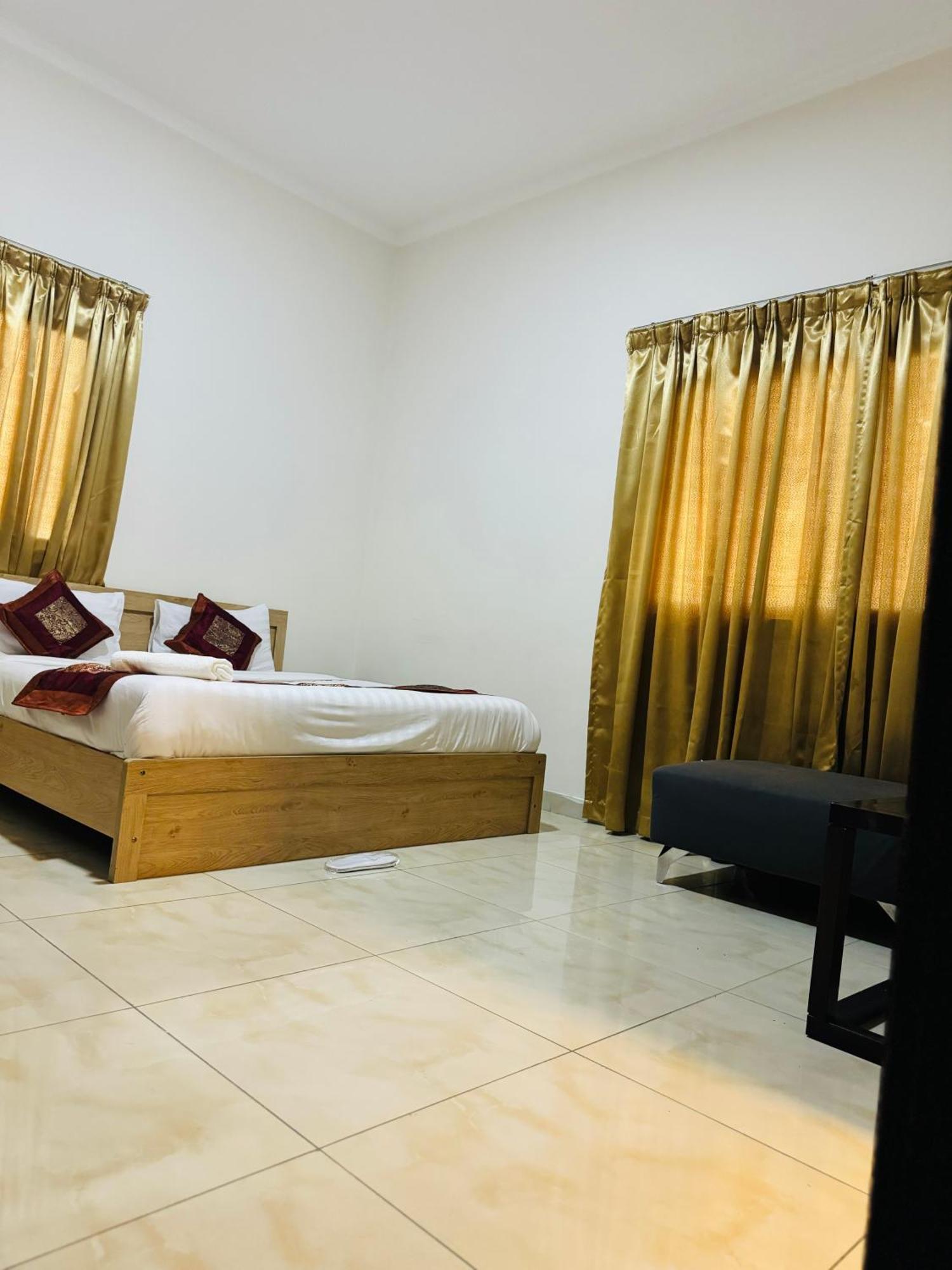 Al Hayat Suites Apartment 마나마 외부 사진